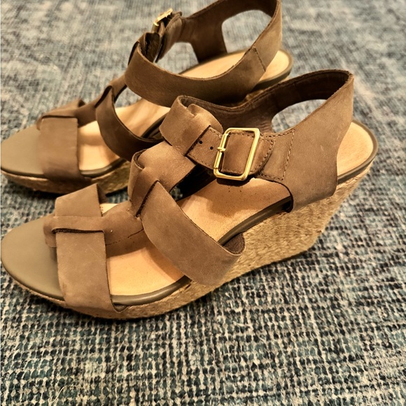 Clark Wedges - Picture 4 of 5